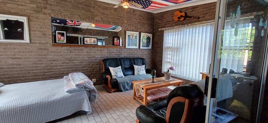 3 Bedroom Property for Sale in Dana Bay Western Cape